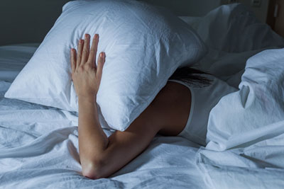 Chronic Back and Neck Pain’s Close Connection to Insomnia